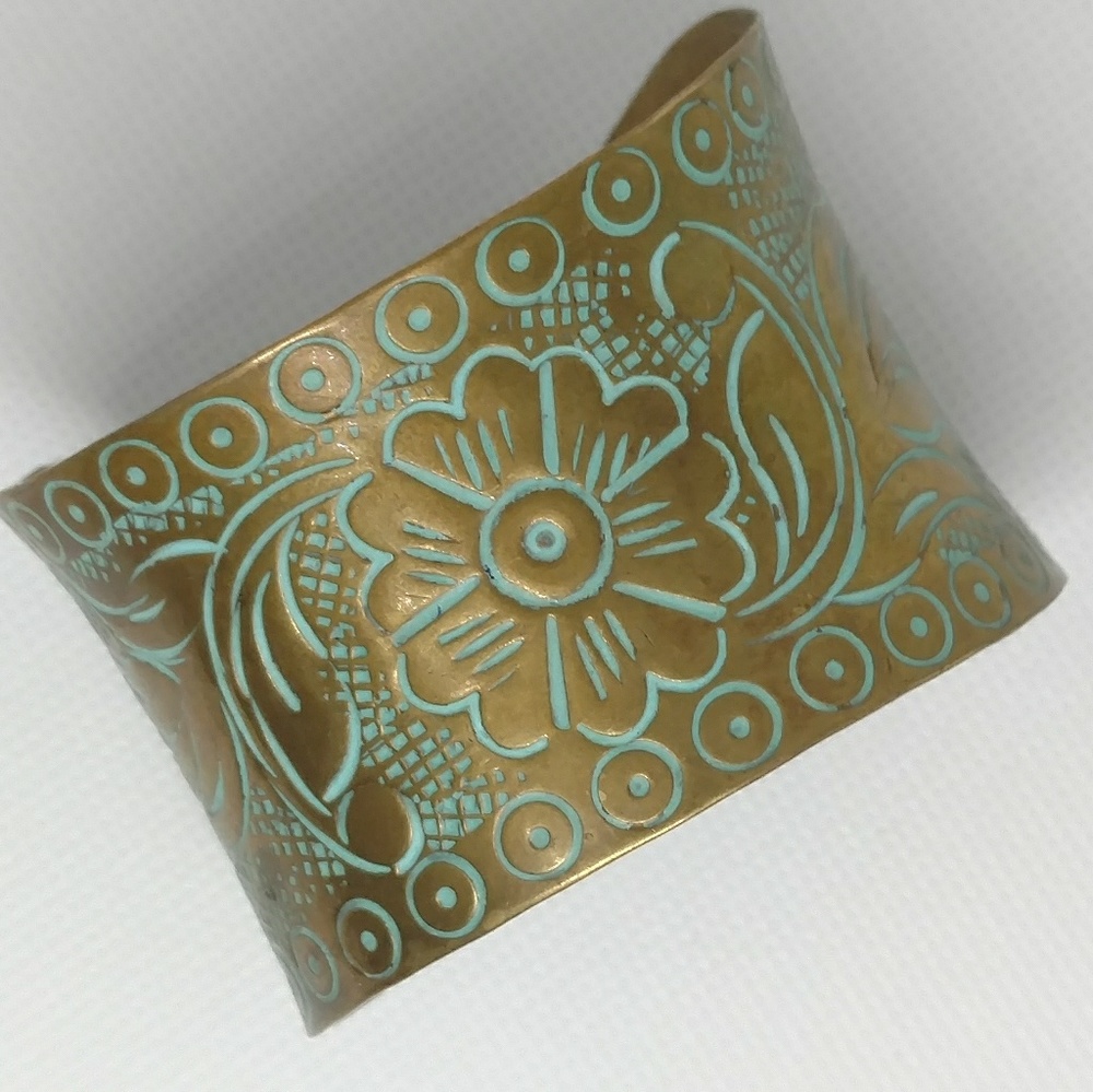 Vintage etched metal floral cuff bracelet boho